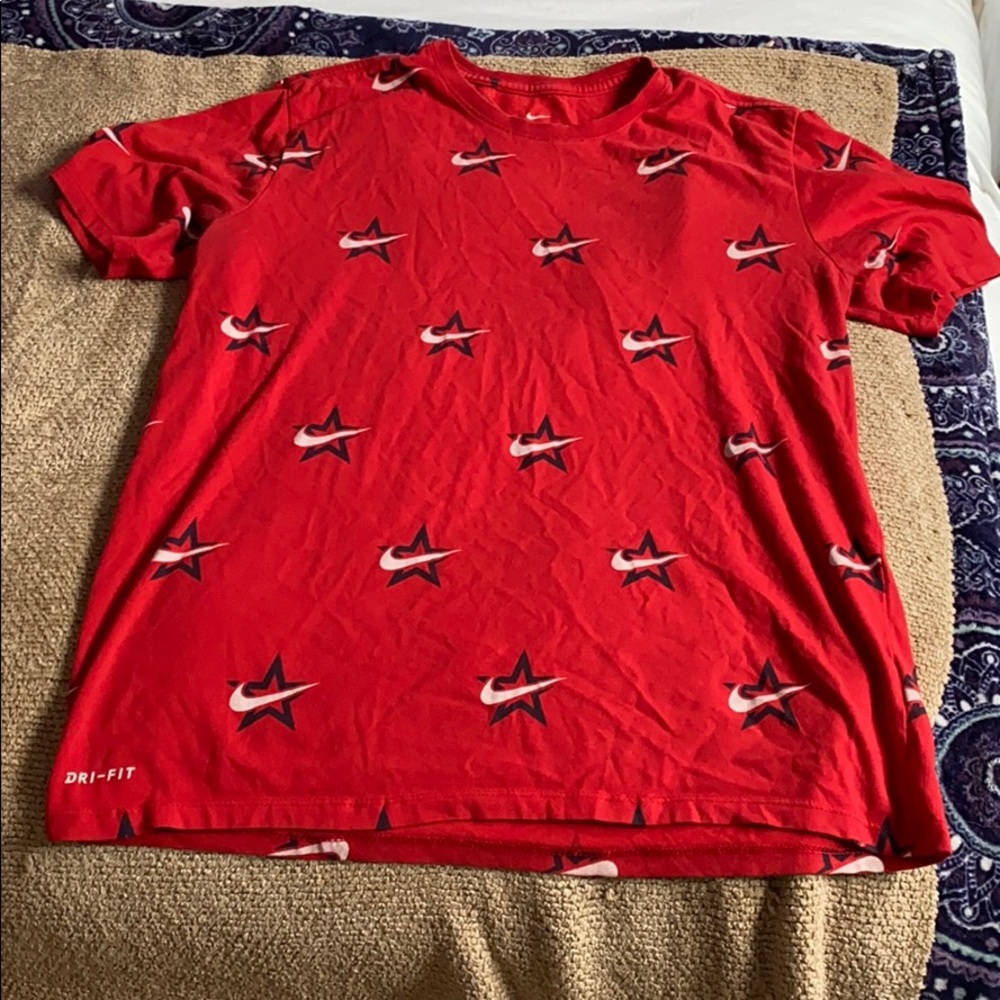 Mens Nike tee
